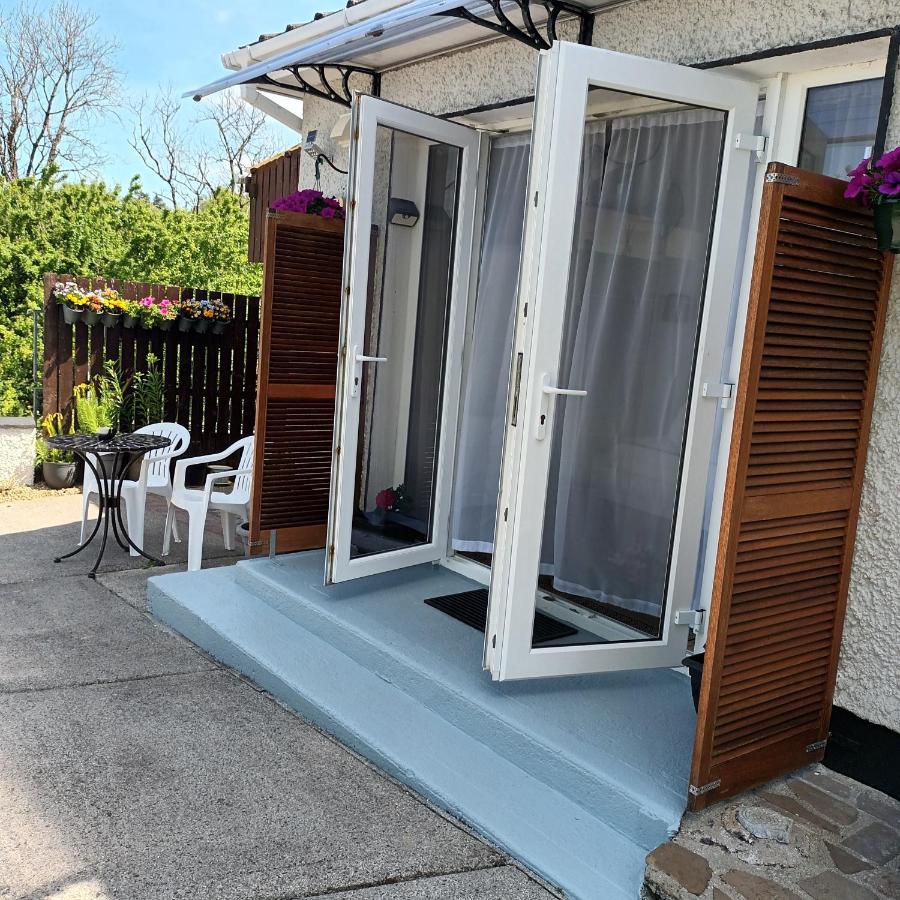 Kates Place Studio 1 Donegal Town Екстериор снимка